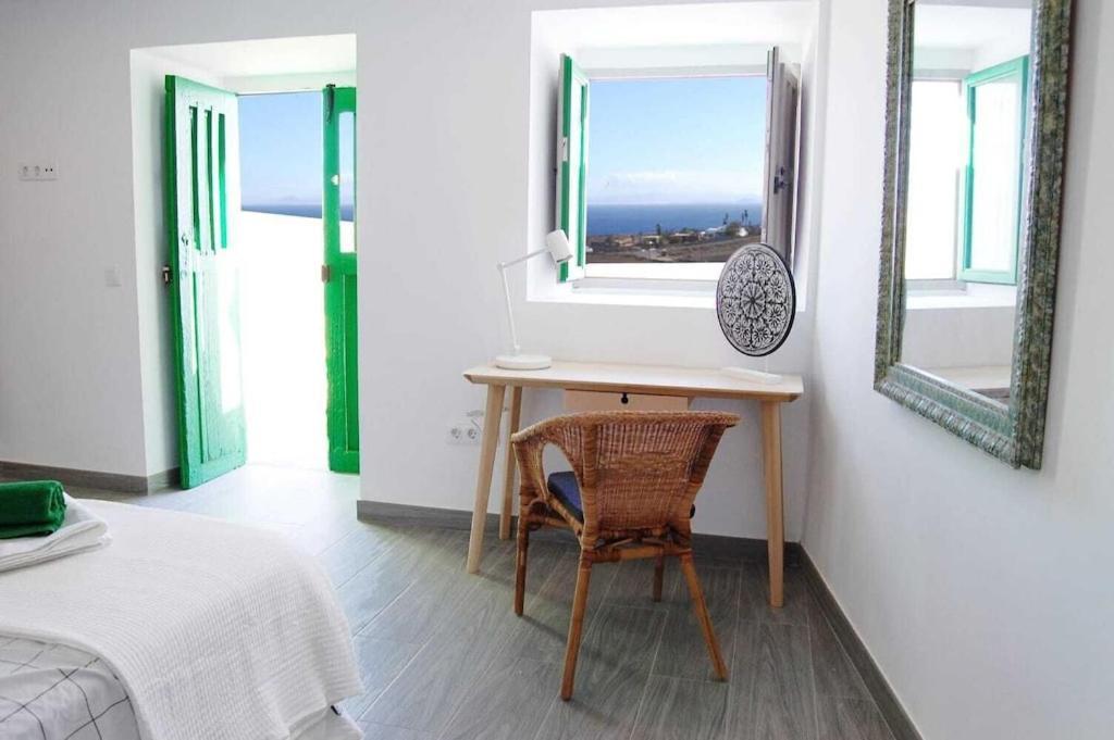 Typical Canarian House With Fabulous Sea Views Тиас Экстерьер фото